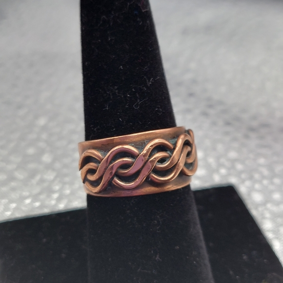 Vintage Solid Copper Braided Overlay Ring Adjustable 8 sz. GC & Very Attractive. - Picture 5 of 11
